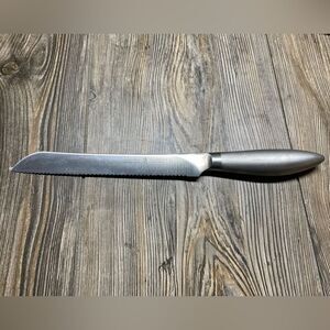 J.A. Henckels International 13726-200 8" Serrated Bread Knife Japan EUC No Stain